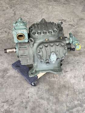 502375-00 Bitzer Compressor 3ph 900/1750 Rpm 6g . 2q Used