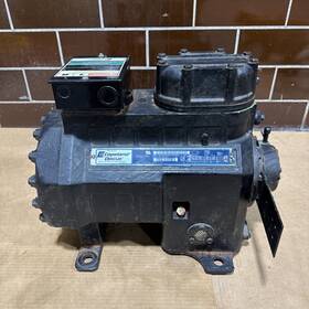 2dd3-050e-tfd-800 Copeland New Discus 5hp 460v 3ph Semi Hermetic Compressor