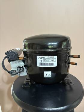 Ffu130hax1 Embraco Refrigeration Compressor 1/3 Hp 115v R-134a Brand New