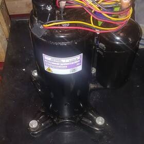 55y622u Goodman Rechi Precision Hermetic Compressor R-32 208-230v V-zalm Industrial