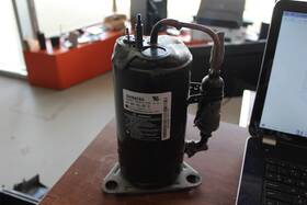 312r0243ya17-1979 Lg Ga056cba 1ph 60hz 115 V Lra 27 Rotary Compressor Tested Working