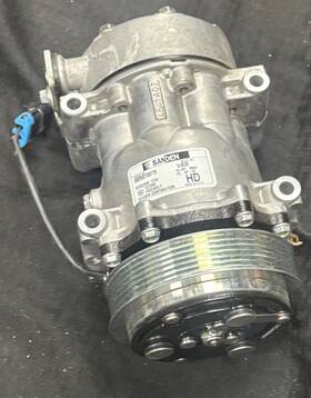 2004039 Sedan New Compressor