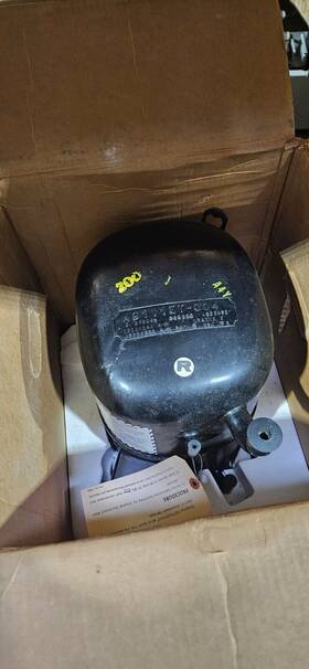 Ag111et-004-a4 Tecumseh New 208-230v 1 Ph R22 Ag Series Aga5546exn Compressor