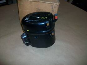 Ak144at-013-a44 Tecumseh Ak120at-004-a4y Compressor / 8000-437 New