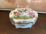 English Copeland Spode Porcelain Gilt Multi-colored Box Jewelry Trinket As. Fixed Price $105.00.