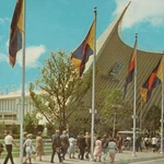 General Motors Futurama Bldg, 1964/5 World's Fair, Flushing Queens, Ny Postcard. Fixed Price $6.99.